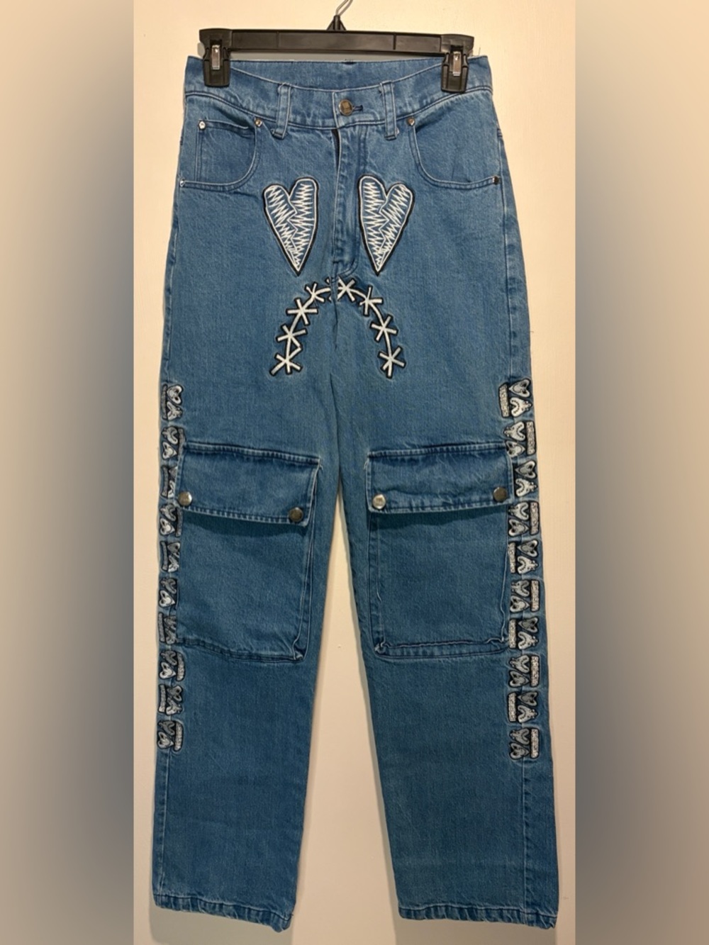 Visions Over Everything Cargo Pockets Embroidered Hearts High Rise Jeans Size 30